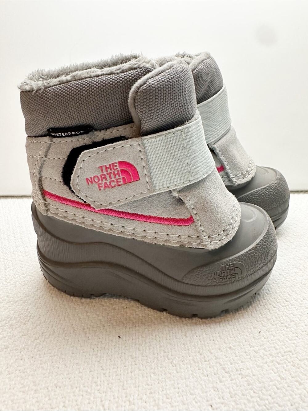 The North Face Alpenglow Snow boots Size 4